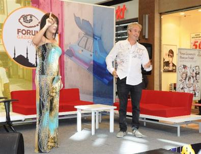 Forum Gaziantep'te Ünlüler Geçidi