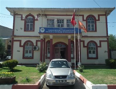 Muratlı'da Üniversitenin Yaz Tatiline Girmesi Esnafı Sıkıntıya Soktu