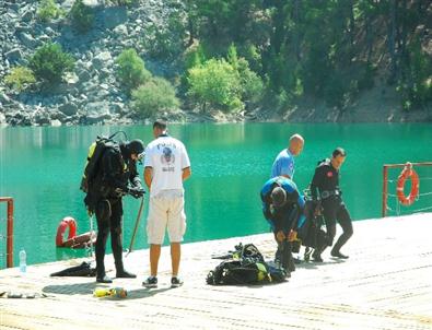 Alman Turistin Cesedini Dalgıç Polisler Buldu