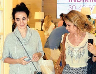 Songül Öden alışverişte