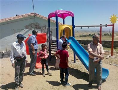 Köylerde Çocuk Oyun Parkları Kuruluyor