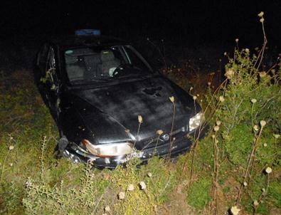 Virajı Alamayınca Şarampolden Aşağıya Uçtu