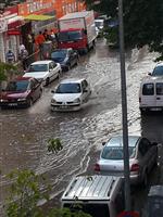 GÜNEŞLİ HAVA - Kırşehir’de Şiddetli Yağış