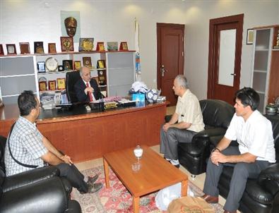 Görme Engellilerden Başkan Genç'e Ziyaret