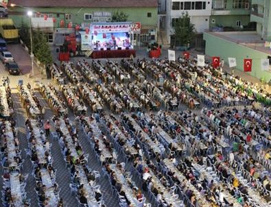 Bakan Bozdağ, Bozok Bereket Kervanı’nın İftarına Katıldı