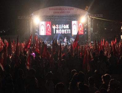 Kktc’de Şafak Nöbeti Etkinliği’ne Yoğun Katılım
