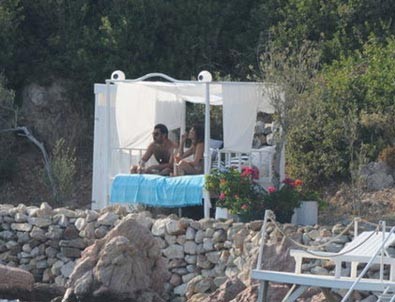 Berrak Tüzünataç ve Kenan İmirzalıoğlu Marmaris'te tatilde