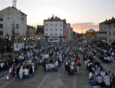 Cihanbeyli’de Binlerce Vatandaş İftarda Buluştu