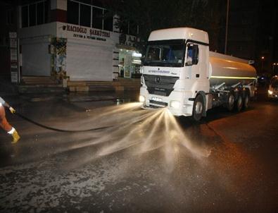 Diyarbakır Caddeleri Köpüklü Su İle Yıkanıyor