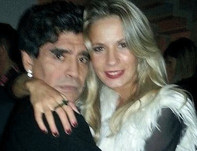 Maradona'ya 25'lik sevgili