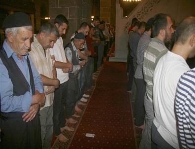 Ramazan Ayının Son Teravih Namazı Kılındı