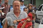 ALIBEYKÖY - Üzerine Demir Kapı Düşen Çocuk Yaralandı