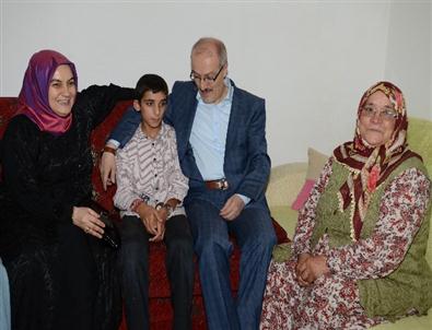 Başkan Kafaoğlu, Kimsesiz Aileleri Yalnız Bırakmadı