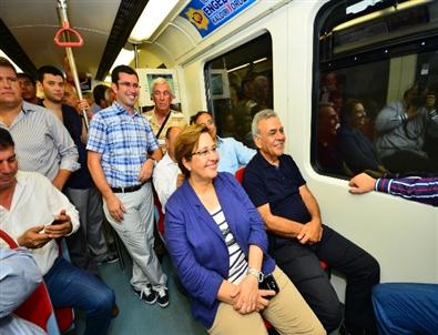 İzmir’de Metro Bayramı