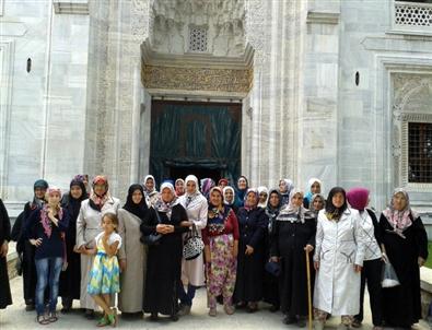 Mudanya Belediyesi Kadınlara Bursa'nın Tarihi Yerlerini Gezdirdi