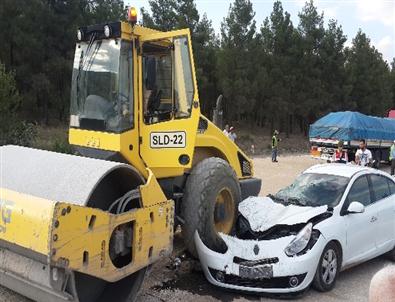 Çorum'da Otomobil Silindire Çarptı Açıklaması