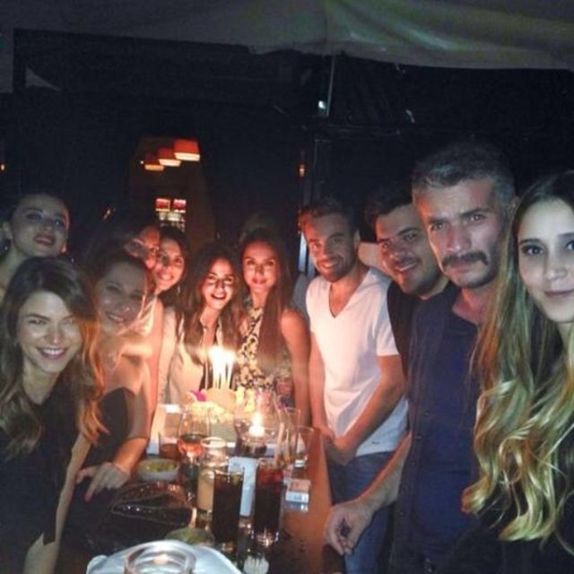 Büşra Pekin'in doğum gününe sürpriz konuk