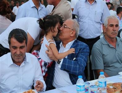 Başkan Kocamaz İftarını Mutlular İle Beraber Açtı
