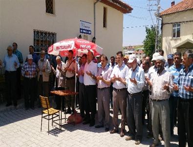 Beyşehir’de Çiftçiler Hasat Sezonunu Dualarla Açtı