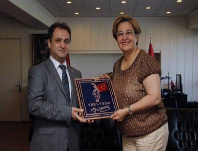 Derneklerden Başkan Pekdaş’a Plaket