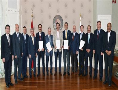 İş Dünyası Eğitim İçin El Ele Verdi