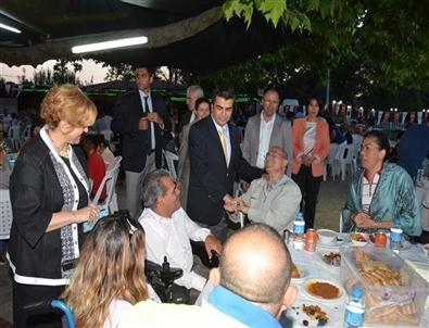 Vali Düzgün, Engellilerle İftarda Buluştu
