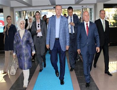 Başbakan Erdoğan, Erzurum Büyükşehir Belediyesi'ni Ziyaret Etti