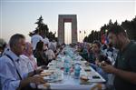 ŞEHİTLER ABİDESİ - Şehitler Huzurunda İftar