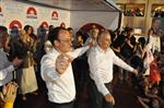 Denizli, Erdoğan’ın Zaferini Zeybek Oynayarak Kutladı