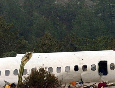 İran'da yolcu uçağı düştü: 48 ölü