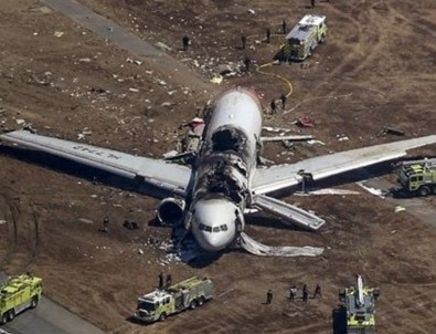 Başkan adayını taşıyan uçak düştü