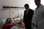 YENİMAHALLE DEVLET HASTANESİ - Bakan Davutoğlu, Gazzeli Hastaları Ziyaret Etti