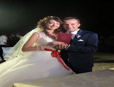 İrlandalı Louısa Köy Düğünüyle Evlendi