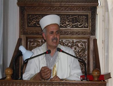 Cuma Hutbesinde Sağduyu Çağrısı