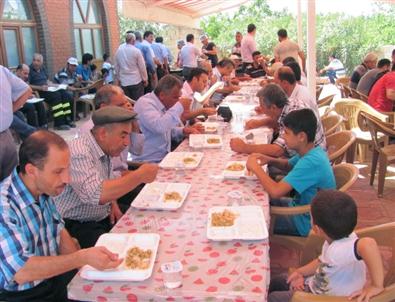 Merhum Eski Milli Eğitim Müdürü Gündeş İçin Mevlit Okutuldu