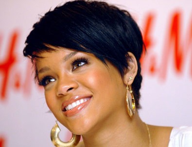 Rihanna İstanbul'a geliyor