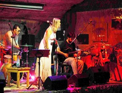 Birsen Tezer Müzik Dinletisi Fethiye’de De İlgiyle İzlendi