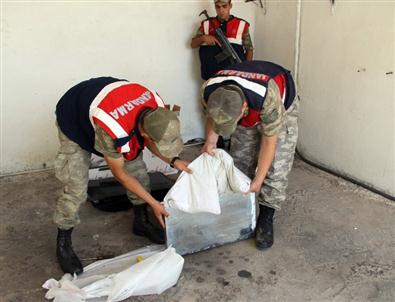 Lcd Televizyon Arasında Esrar Ele Geçirildi