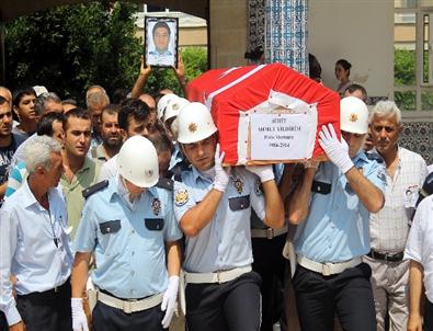 Kaza Şehidi Polis Mersin'de Toprağa Verildi