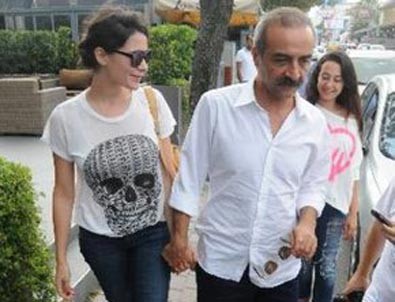 Erdoğan çiftinden 'Ayrılmıyoruz' pozu