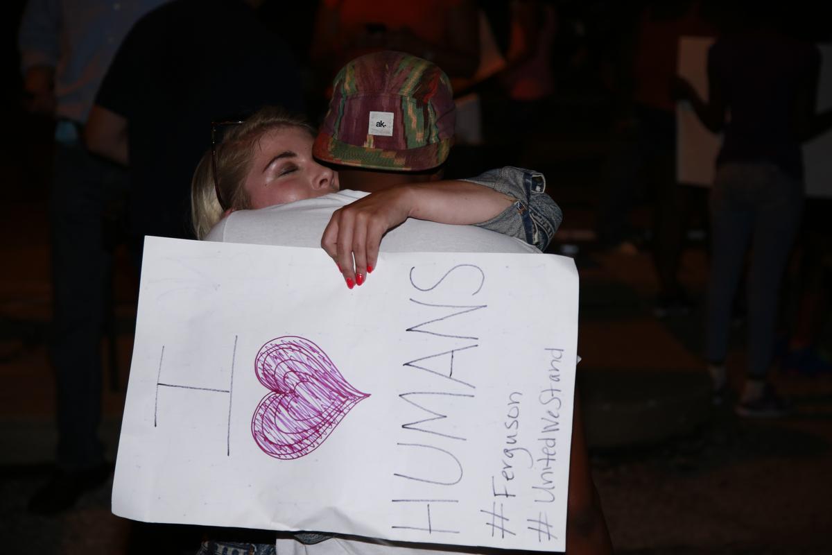 ABD polisi AA muhabirini kelepçe takarak gözaltına aldı