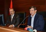 Başkan Gümrükçüoğlu, Davutoğlu'nu Tebrik Etti