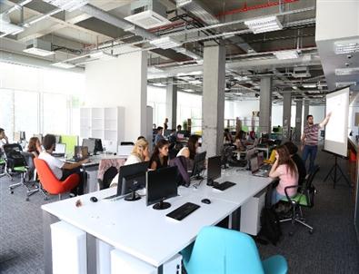 Living Lab’da, Android Programlama Eğitimi