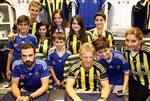UEFA ŞAMPİYONLAR LİGİ - Dırk Kuyt ve Serdar Kesimal Taraftarlara İmza Dağıttı