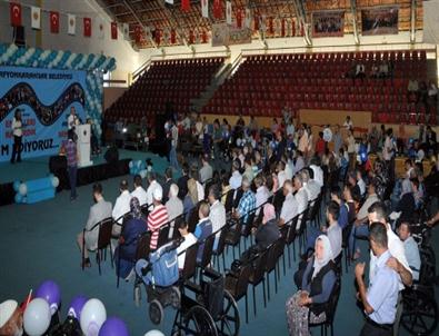 Afyonkarahisar Belediyesi'nden Engellilere Akülü Araç Dağıtımı