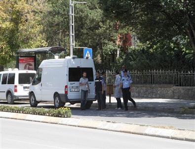 Erzincan’da Şüpheli Paket Heyecanlı Dakikalar Yaşattı