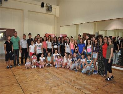 Lüleburgaz'da Dans Kursu Açıldı