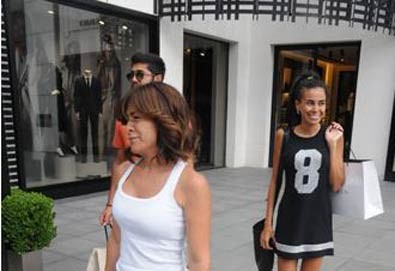 Asena Erkin yine rahat durmadı