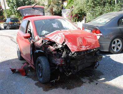 Didim’de Polisten Kaçan Şüpheli Kaza Yaptı