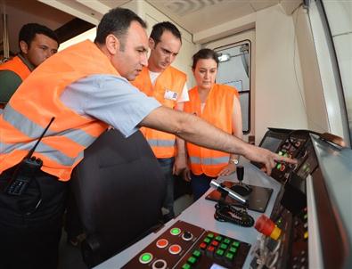 İzmir'de Tren Sürücülüğü Eğitimi Başladı